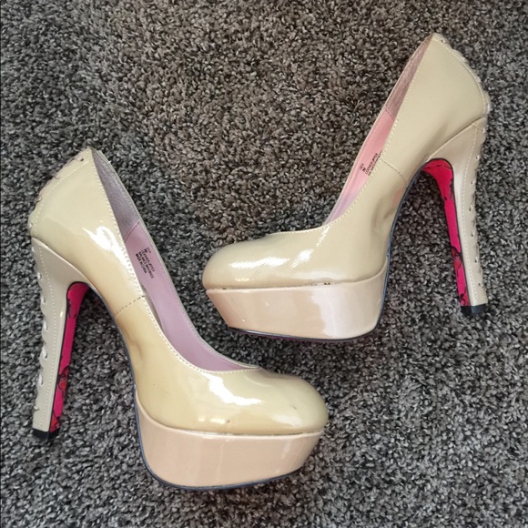 Betsy Johnson heels - Picture 3 of 5